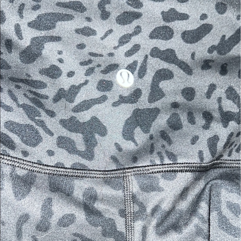 Lulu lemon wunder under size 6